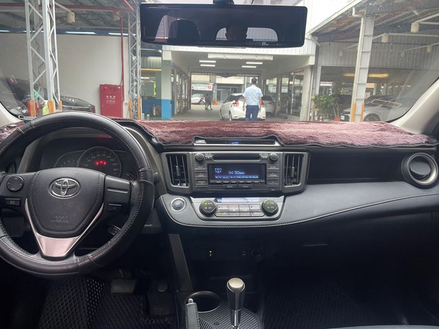 RAV4 2.0  第7張相片