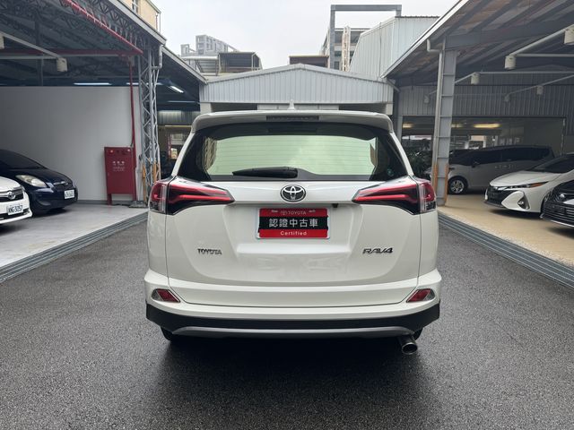 RAV4 2.0  第6張相片