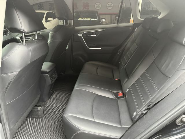 RAV4 2.0  第9張相片