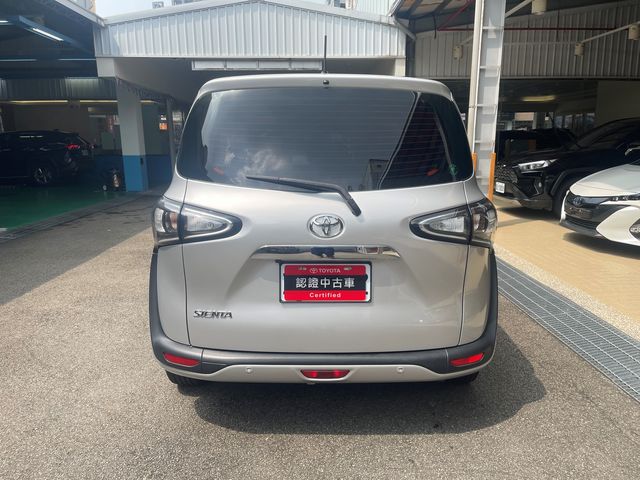 SIENTA 1.8  第6張相片