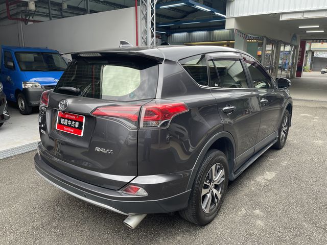 RAV4 2.0  第5張相片