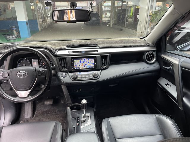 RAV4 2.0  第9張相片