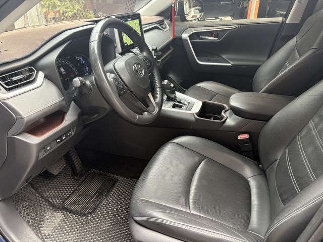 RAV4 2.5 HV  第7張相片