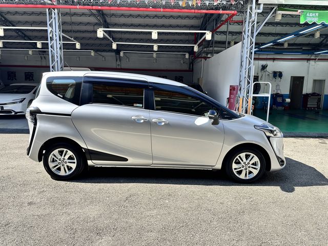 SIENTA 1.8  第4張相片