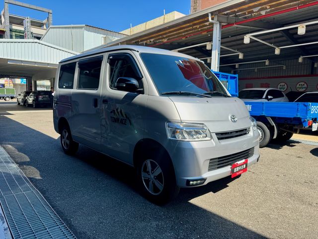 TOWN ACE VAN 5人  第3張相片
