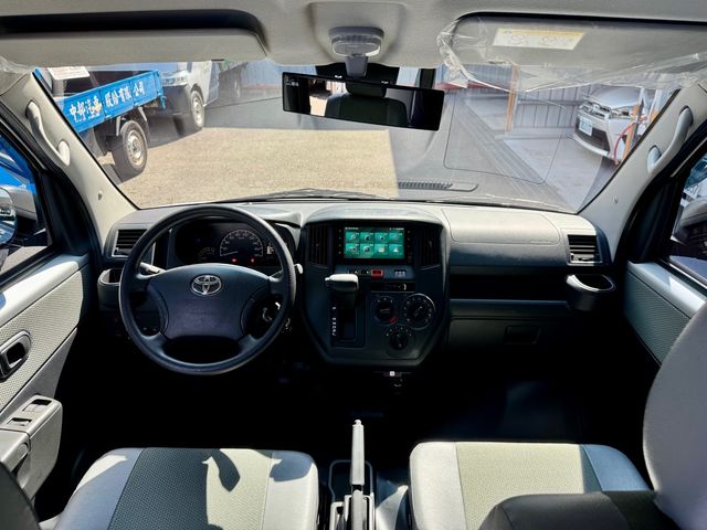 TOWN ACE VAN 5人  第7張相片