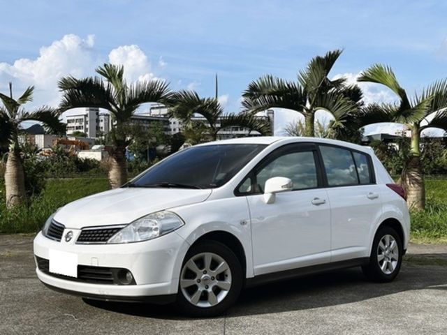 NISSAN日產 TIIDA  第2張相片