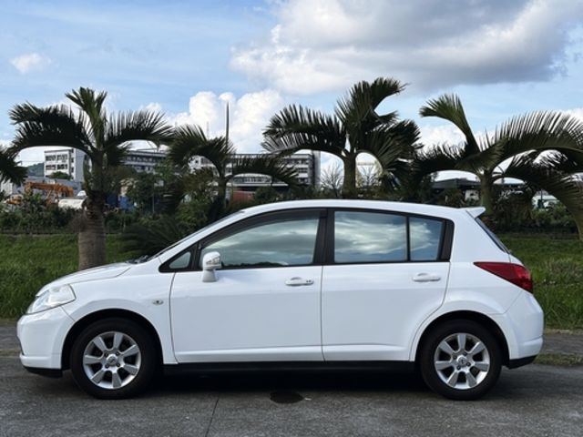 NISSAN日產 TIIDA  第20張相片