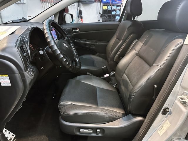 TOYOTA豐田 WISH  第6張相片