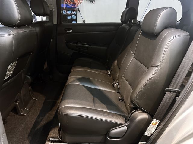 TOYOTA豐田 WISH  第8張相片