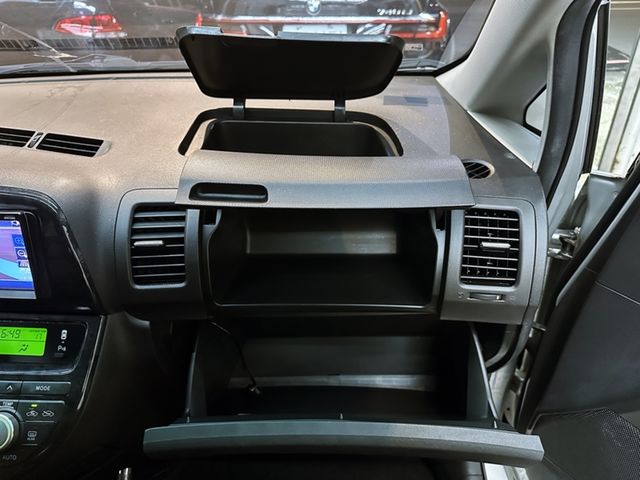 TOYOTA豐田 WISH  第16張相片