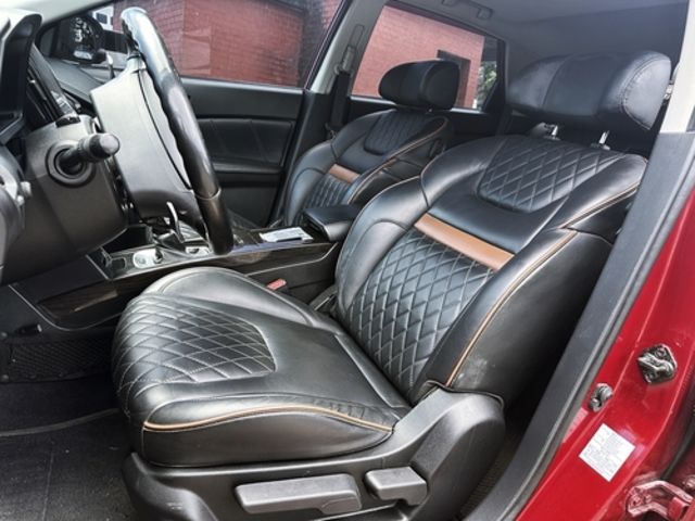 LUXGEN納智捷 U6 TURBO  第7張相片