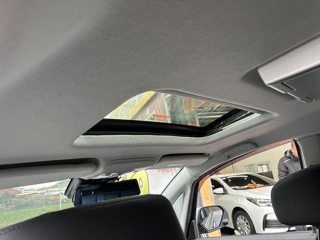 LUXGEN納智捷 7 MPV  第14張相片