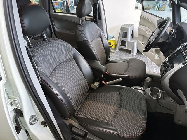MITSUBISHI三菱 COLT PLUS  第21張相片