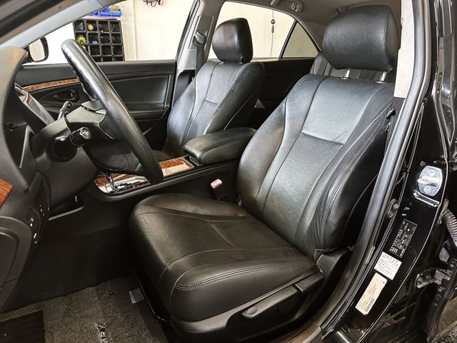 TOYOTA豐田 CAMRY  第13張相片