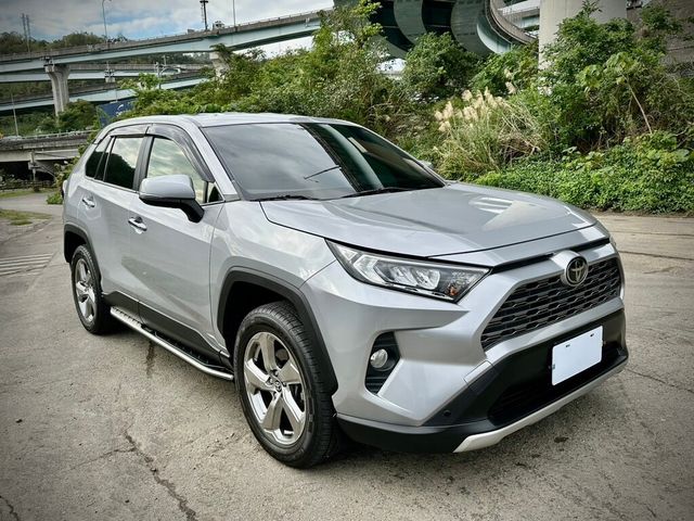 TOYOTA豐田 RAV4  第5張相片