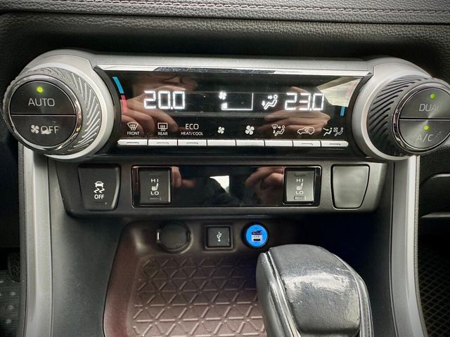 TOYOTA豐田 RAV4  第31張相片