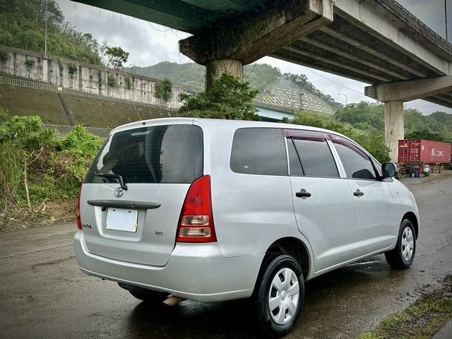 TOYOTA豐田 INNOVA  第5張相片