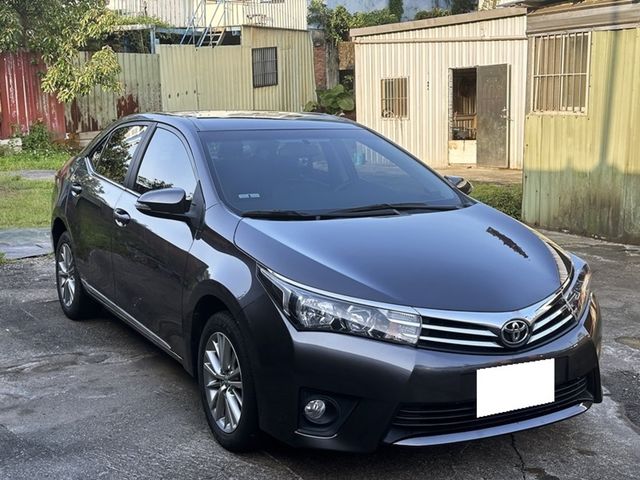 TOYOTA豐田 ALTIS  第2張相片