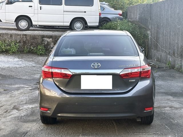 TOYOTA豐田 ALTIS  第5張相片