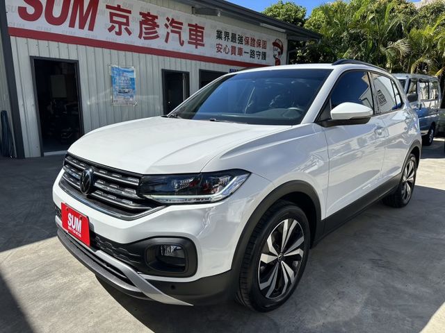 230 TSi Tech 新車價104.8萬 原鈑件 原漆 認證車 原廠保固到2027年8月 可全額貸  第1張相片