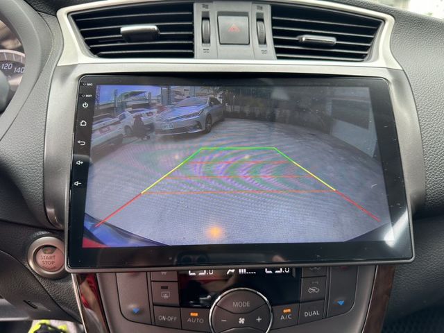 一手車 原鈑件 頂級 免鑰匙啟動 全新安卓系統 無線CarPlay 無任何待修 可全額貸款 保固一年  第12張相片