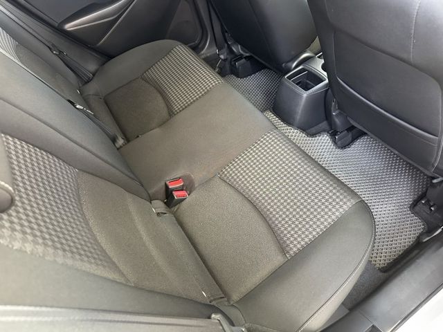 一手車 原版件 可認證 里程證8萬公里 內裝外表都漂亮 四條近全新輪胎 實車實價 可全額貸 保固一年  第19張相片
