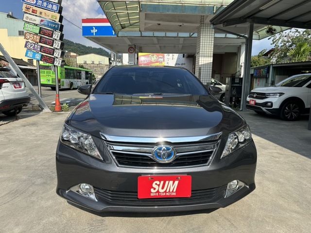 一手車庫車 原版件 可認證 2024/3月已在原廠換過HV大電池 IKEY 摸門 定速 電動椅 導航安卓機 可全額貸款  第2張相片