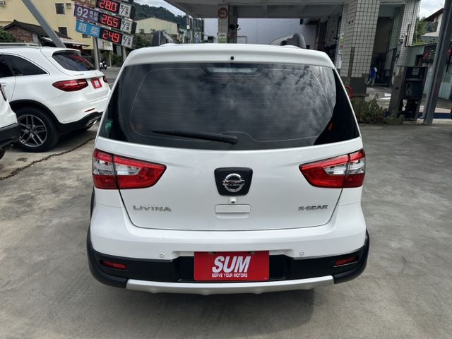 行家皮椅版 一手認證車 全車原版件 原廠保養 只跑6萬公里 可全額貸 保固2年  第5張相片