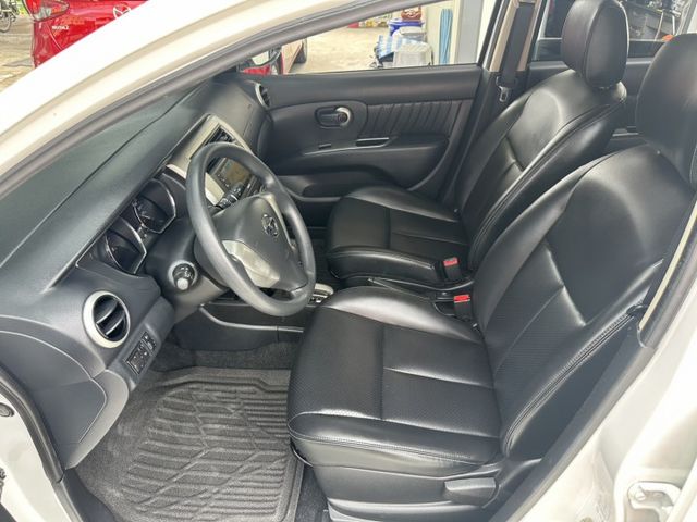 行家皮椅版 一手認證車 全車原版件 原廠保養 只跑6萬公里 可全額貸 保固2年  第8張相片