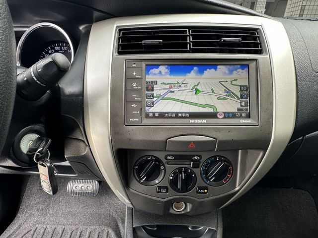 行家皮椅版 一手認證車 全車原版件 原廠保養 只跑6萬公里 可全額貸 保固2年  第13張相片