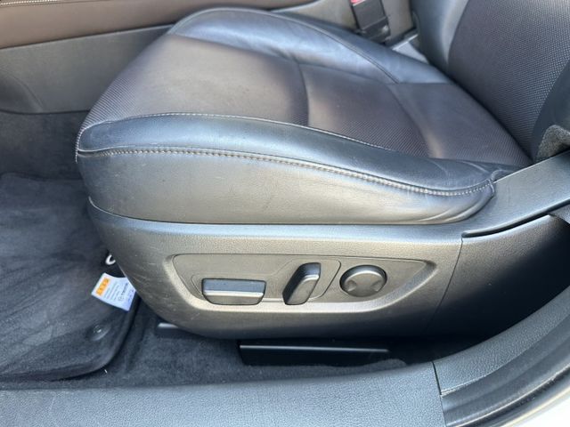 旗艦版 BOSE音響 電動椅 電動尾門 環景 盲點 ACC 換檔快撥 原鈑件認證車 可全貸 保固1年  第15張相片