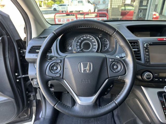 4代CRV 2.4 原鈑件 認證車 里程保證12萬 裡外氣氛都漂亮 可全貸  第10張相片