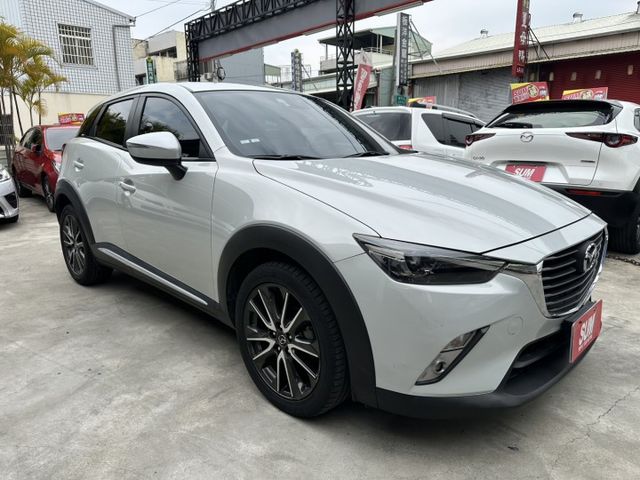 1.5柴油 一手車 IKEY摸門 恆溫 盲點 導航 定速 抬顯 18吋鋁圈 省油省稅馬力大 可全貸  第3張相片