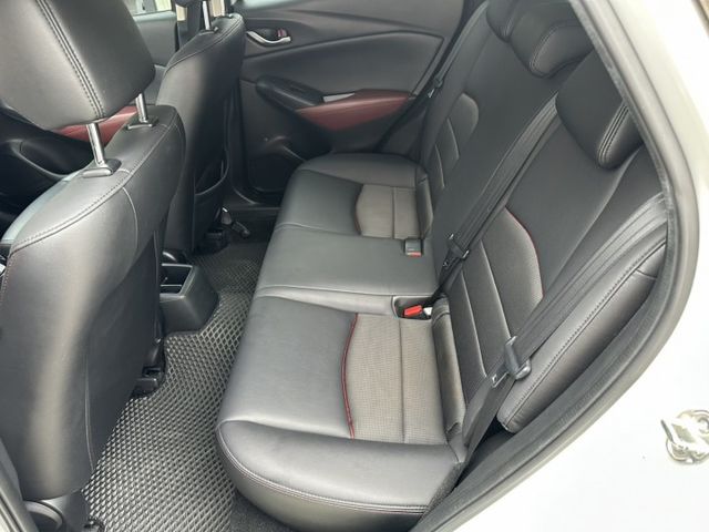 1.5柴油 一手車 IKEY摸門 恆溫 盲點 導航 定速 抬顯 18吋鋁圈 省油省稅馬力大 可全貸  第8張相片