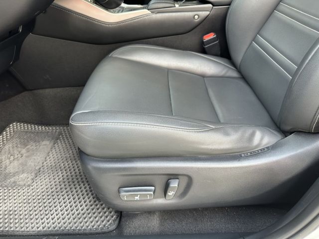 菁英plus ACC跟車/車道偏移/電尾門/雙電動加熱椅/無線CarPlay 原鈑件 全原廠保養 工單都在 已認證  第18張相片