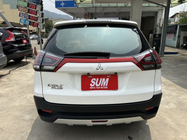 保證只跑9000公里 一手車庫車 原鈑件 IKEY摸門 盲點 電尾門 導航 倒車影像 全程原廠保養 可全貸 保固1年  第5張相片