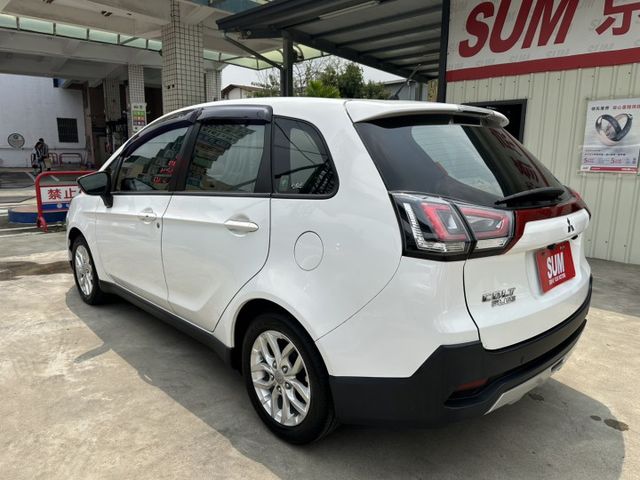 保證只跑9000公里 一手車庫車 原鈑件 IKEY摸門 盲點 電尾門 導航 倒車影像 全程原廠保養 可全貸 保固1年  第6張相片