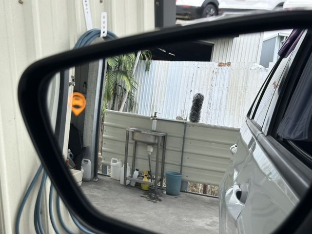 保證只跑9000公里 一手車庫車 原鈑件 IKEY摸門 盲點 電尾門 導航 倒車影像 全程原廠保養 可全貸 保固1年  第15張相片