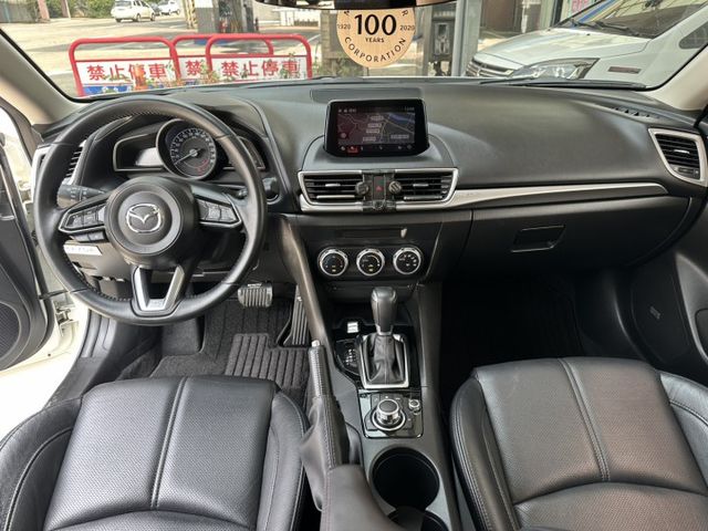 里程保證64000公里 全程原廠保養 無任何待修 內外氣氛都很好 非常好開 便宜好入手 有認證 可全貸  第10張相片