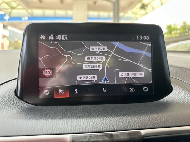 里程保證64000公里 全程原廠保養 無任何待修 內外氣氛都很好 非常好開 便宜好入手 有認證 可全貸  第14張相片