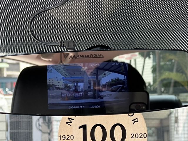 里程保證64000公里 全程原廠保養 無任何待修 內外氣氛都很好 非常好開 便宜好入手 有認證 可全貸  第19張相片