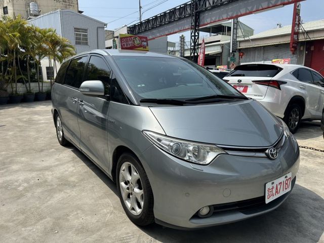 福祉車 七人座 原鈑件 認證車 車況非常好 ikey 摸門 雙電滑門 電動尾門 電動椅 無線CarPlay 可貸款  第5張相片