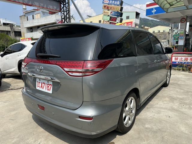 福祉車 七人座 原鈑件 認證車 車況非常好 ikey 摸門 雙電滑門 電動尾門 電動椅 無線CarPlay 可貸款  第6張相片