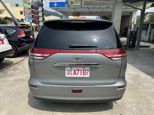 福祉車 七人座 原鈑件 認證車 車況非常好 ikey 摸門 雙電滑門 電動尾門 電動椅 無線CarPlay 可貸款  第7張相片