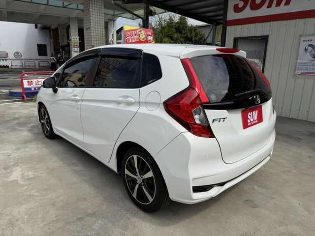 一手車 只跑3.8萬公里 S版 IKEY 摸門 快撥 盲點 定速 導航 車況好氣氛佳 無菸無異味 可貸款 保固2年  第6張相片