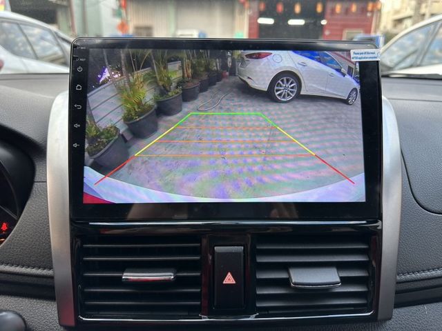 原鈑件 認證車 里程保證7.2萬公里 無線CarPlay 導航 導車影像 不用殺價就很便宜 可全貸 保固1年  第13張相片
