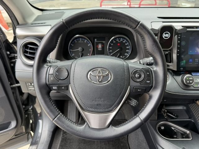 一手車 ACC跟車 認證車 只跑11萬公里 Ikey摸門 無線CarPlay 電動椅 可全貸  第10張相片