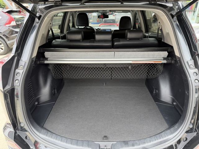一手車 ACC跟車 認證車 只跑11萬公里 Ikey摸門 無線CarPlay 電動椅 可全貸  第20張相片