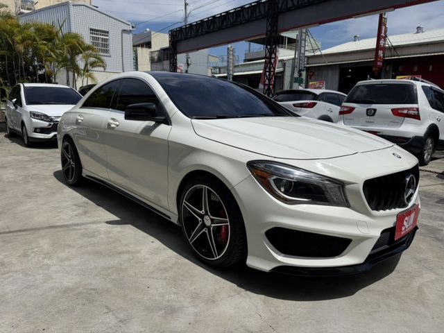 CLA250 AMG 4MATIC 認證車 全景天窗 雙前記憶電動椅 HK音響 無待修 可貸款  第3張相片